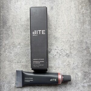 Bite Beauty Agave Lip Mask - Black and Red